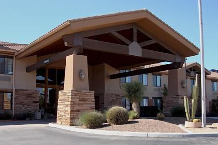 Hotel 5 of 39