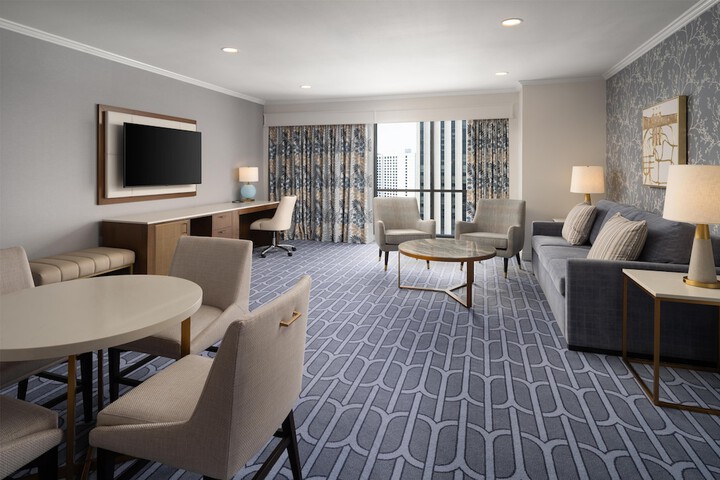 Hilton New Orleans Riverside