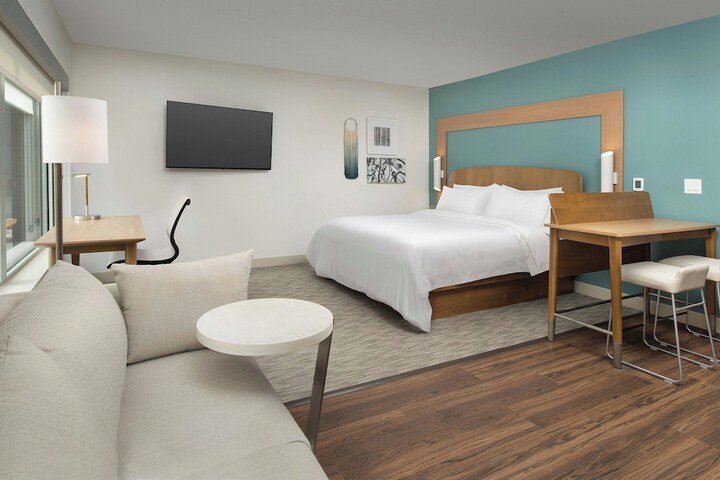 Room 18 of 44