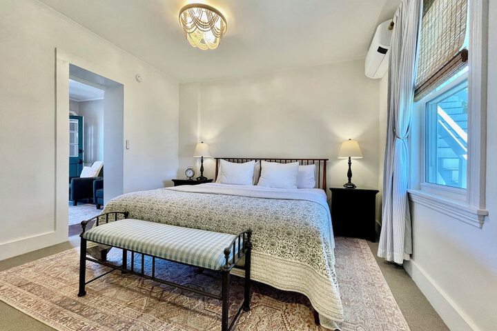 Admirals Quarters Inn