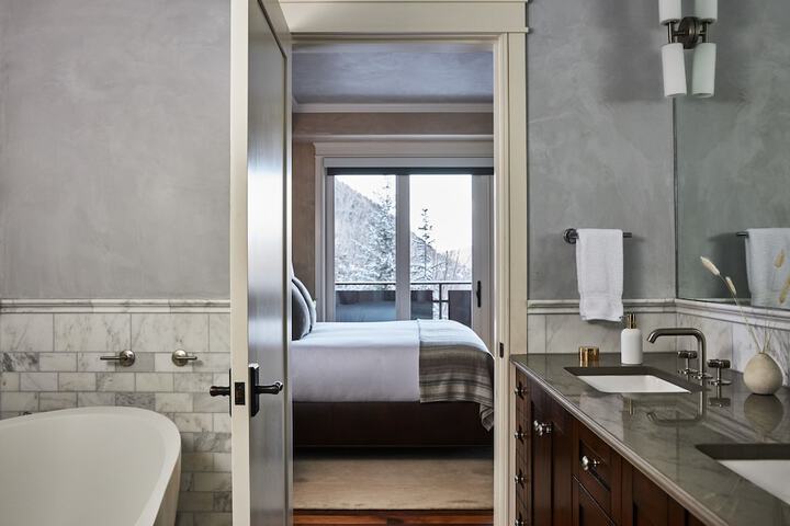 Element 52 Auberge Collection