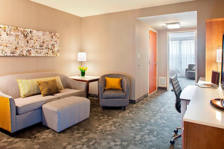 Room 12 of 24