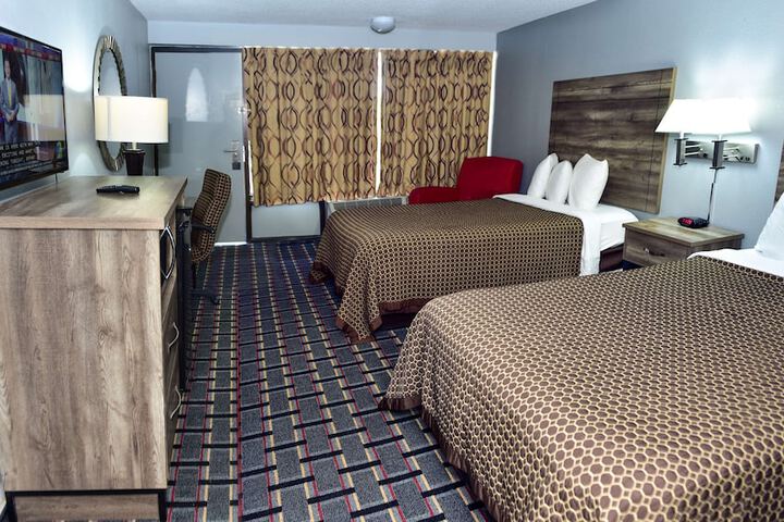 Room 27 of 28