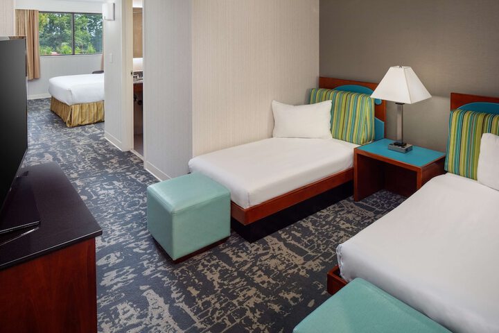 DoubleTree by Hilton Boston North Shore