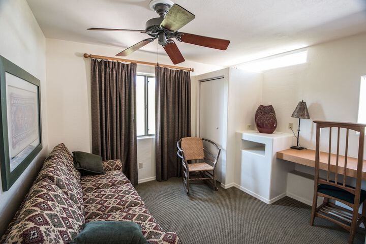 Room 11 of 29