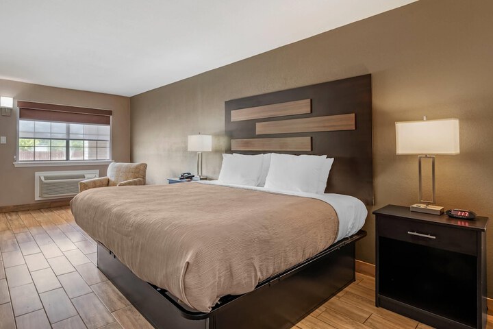 Quality Inn & Suites New Boston - Texarkana West