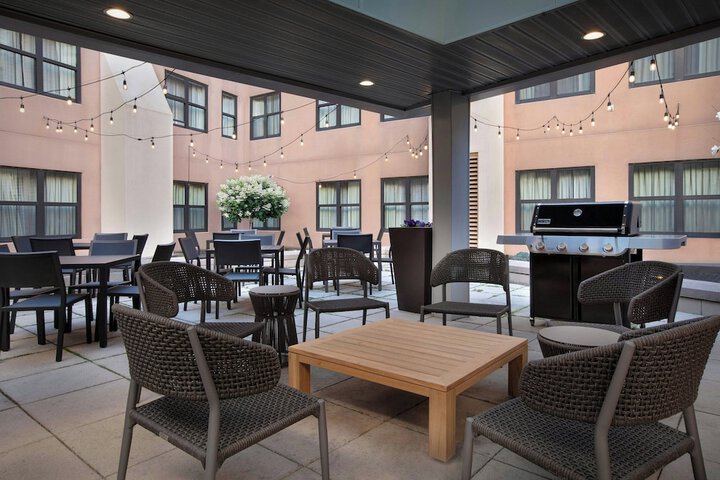 Residence Inn Portland Downtown / Waterfront