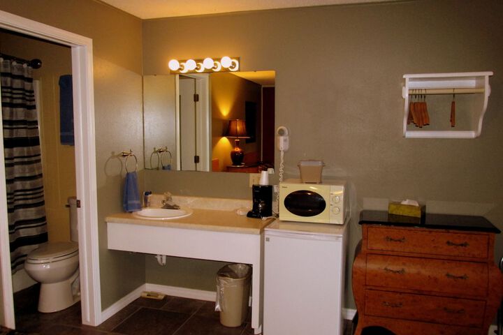 Room 74 of 219