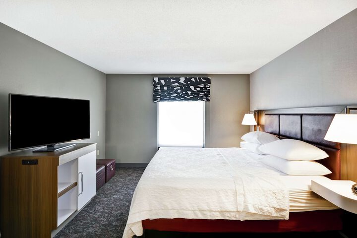 Room 10 of 43