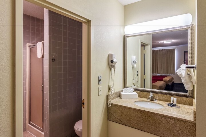 Room 35 of 49