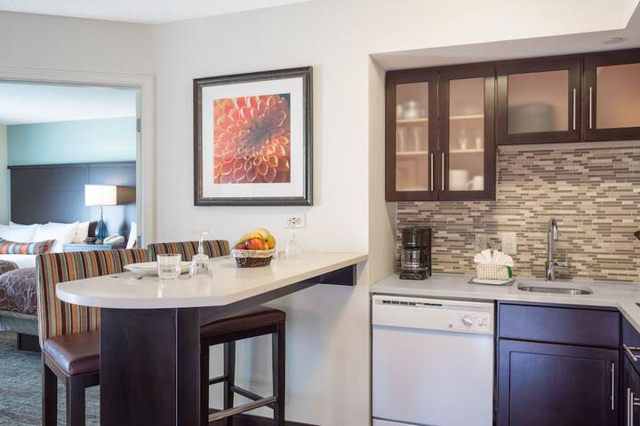 Staybridge Suites Wilmington-Newark by IHG