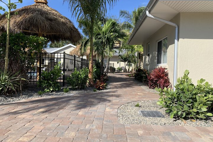 Twin Palms at Siesta