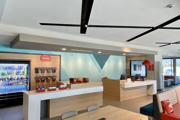 avid hotels Beaumont by IHG