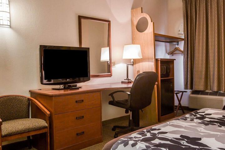 Room 22 of 29
