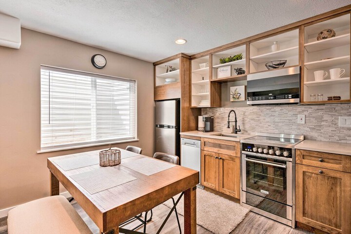 Short Drive to State Parks: Herber City Apt