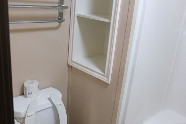Room 12 of 24