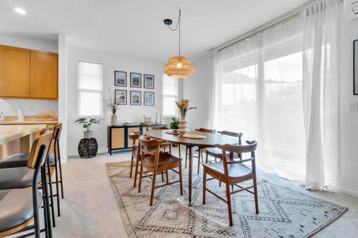 Kalo Homes - Coastal island haven