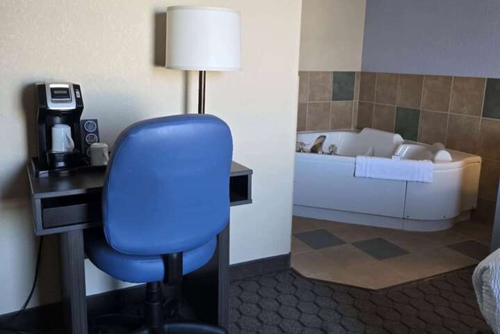 Room 48 of 67