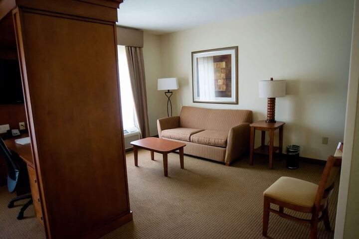 Room 15 of 48