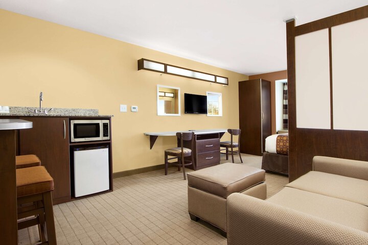 Room 3 of 11