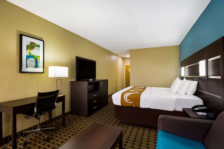 Room 21 of 33
