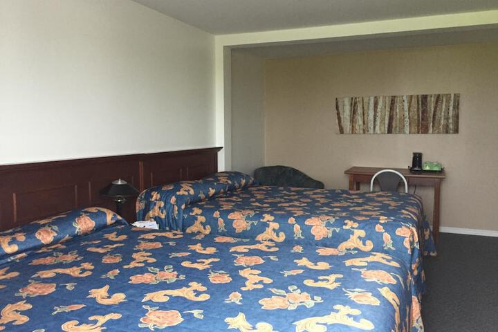 Room 14 of 36