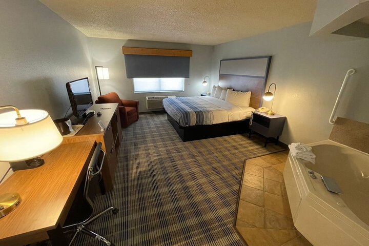 Room 22 of 111