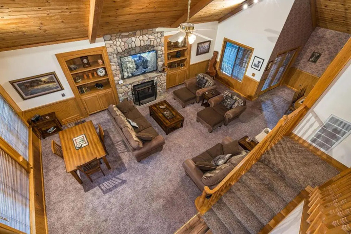 Rock Front Lodge