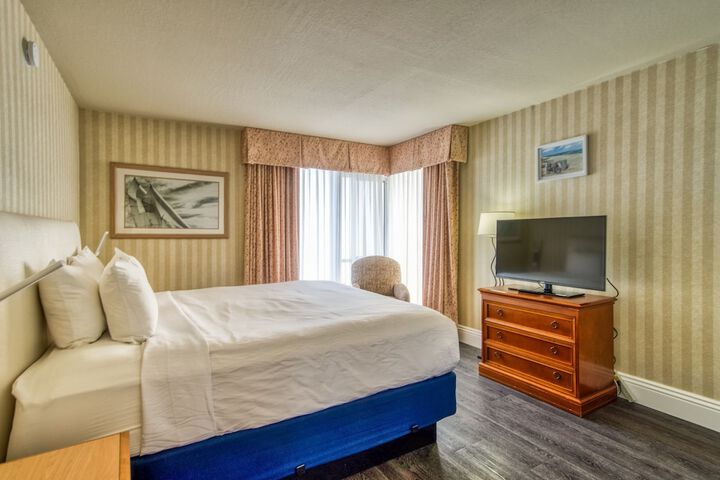 Room 40 of 143