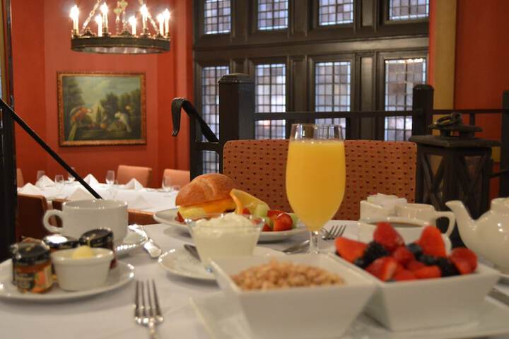 Breakfast/Coffee Service 40 of 49