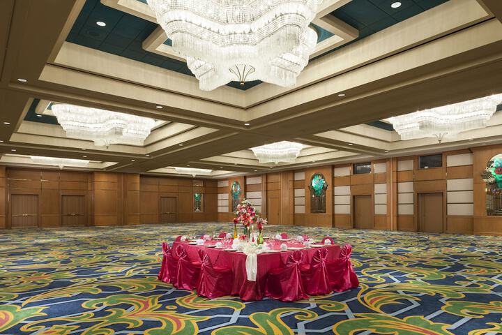 Moody Gardens Hotel Spa and Convention Center