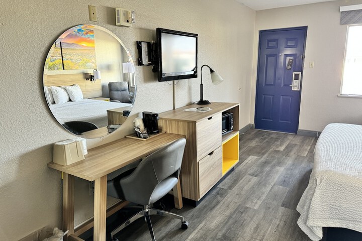 Days Inn by Wyndham Van Horn TX
