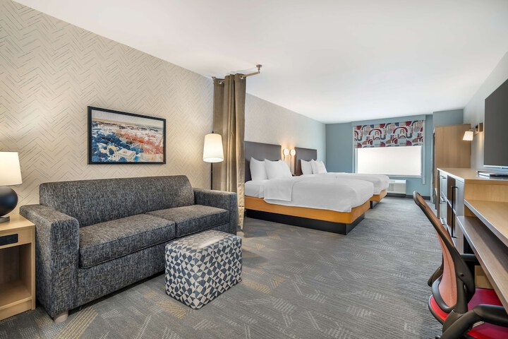 Room 14 of 37