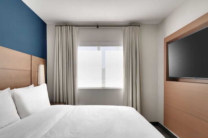 Room 44 of 77