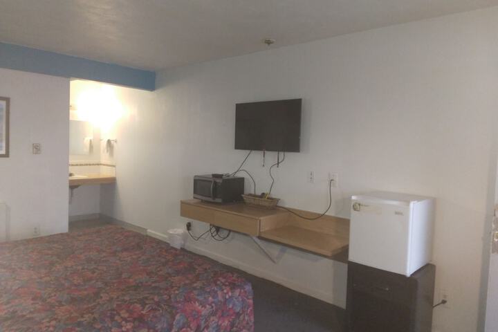 Room 40 of 64