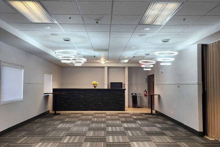 Merit Hotel & Suites