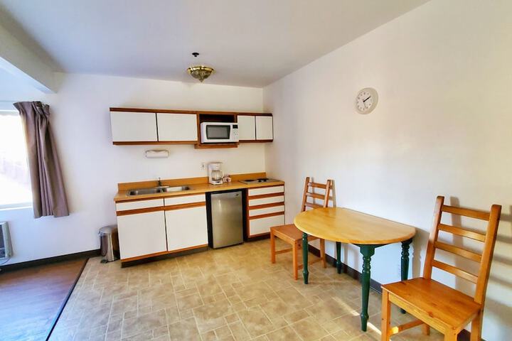 Room 20 of 33