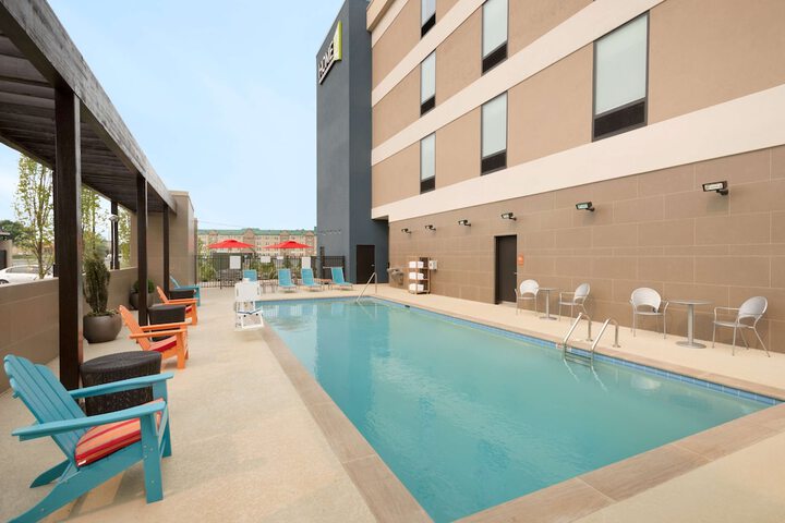 Pool 6 of 32