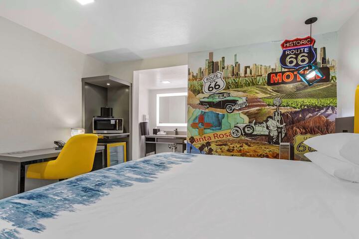 Room 17 of 27