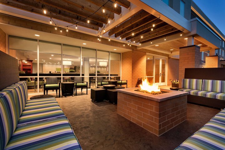 Terrace/Patio 32 of 34