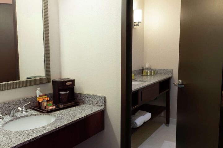 Room 36 of 61