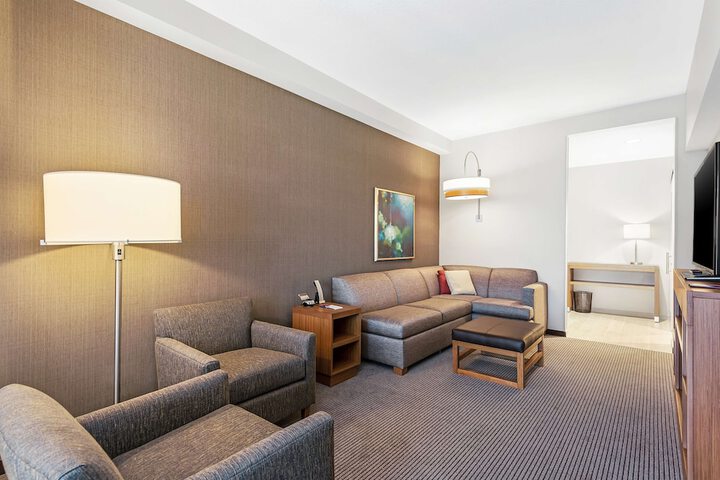 Room 25 of 54