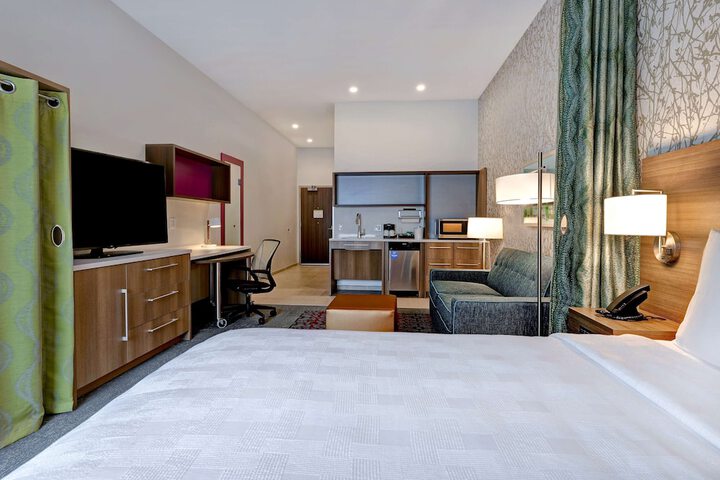 Room 35 of 48