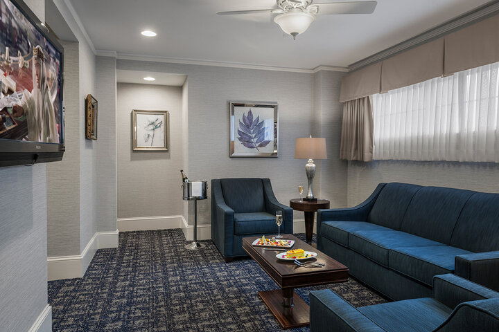 Suite 15 of 48