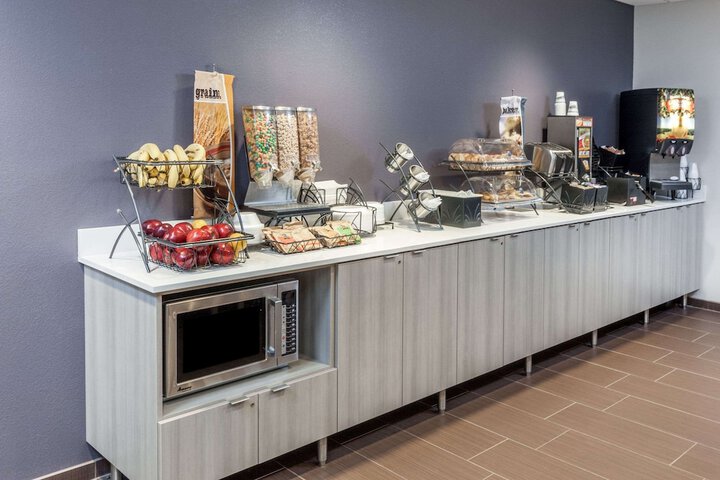 Breakfast/Coffee Service 18 of 21