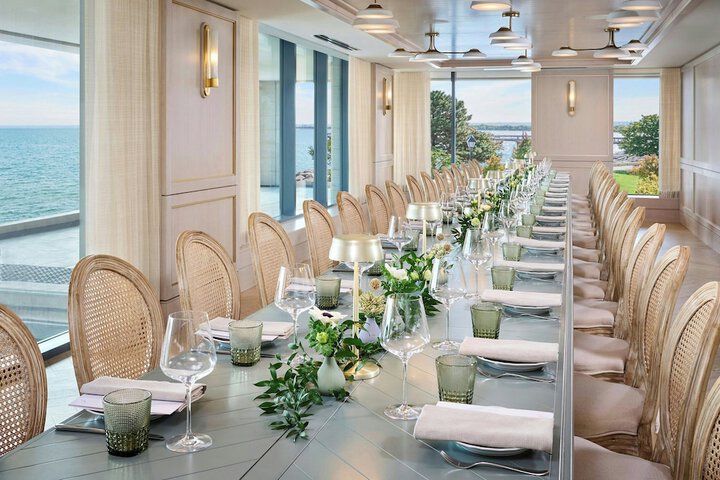 Dining 67 of 86