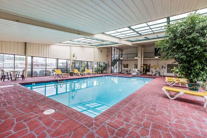 Pool 2 of 25