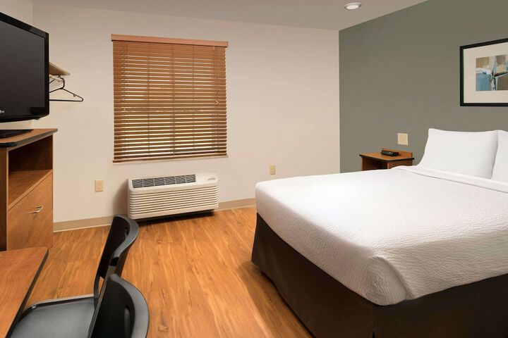 Room 16 of 28