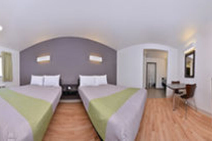 Budget Inn & Suites Commerce