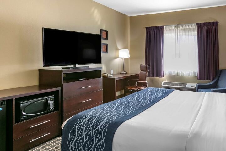 Room 25 of 51